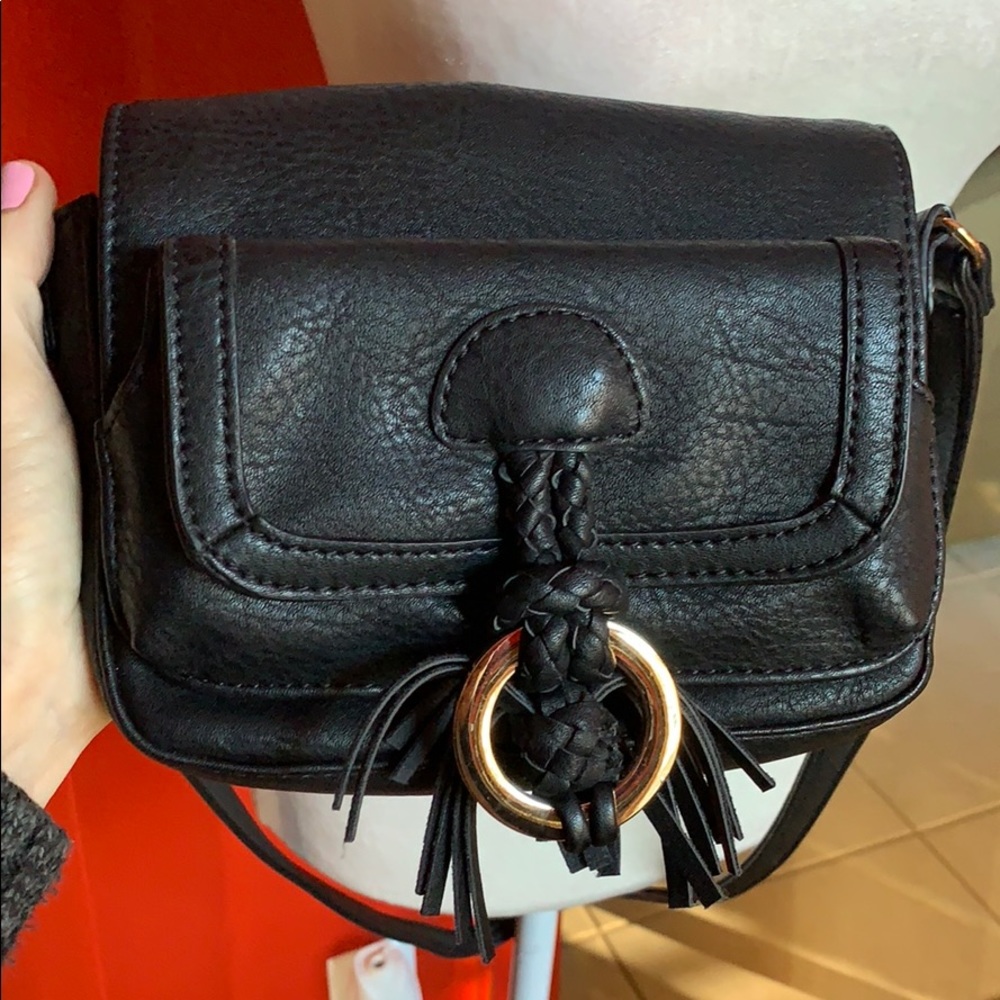 Stylish Black cross body !